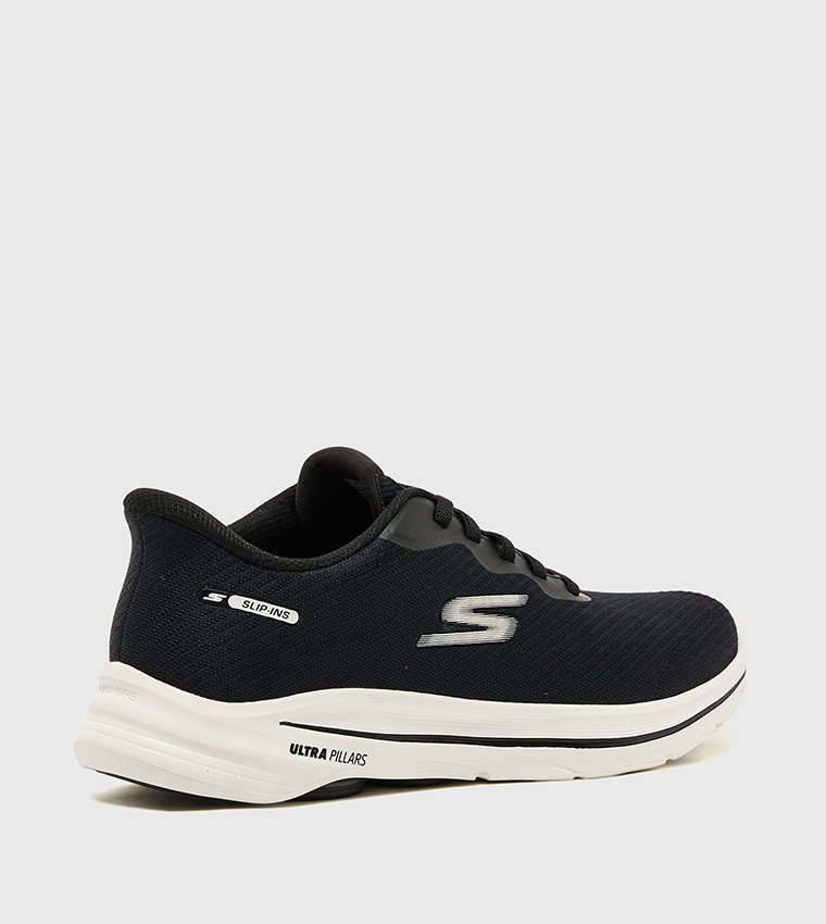 GO WALK 8 Running Shoes