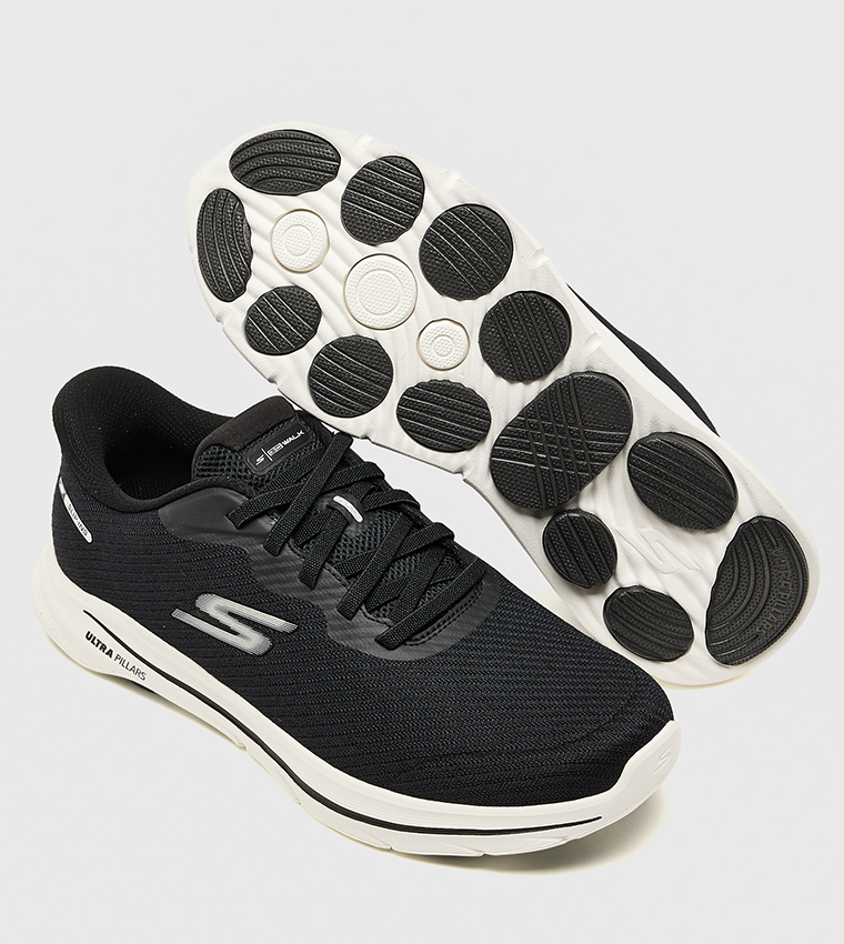 GO WALK 8 Running Shoes