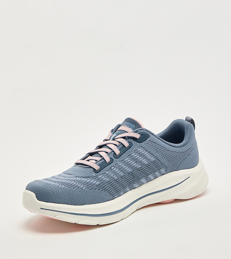 GO WALK 8 Textured Lace-Up Shoes
