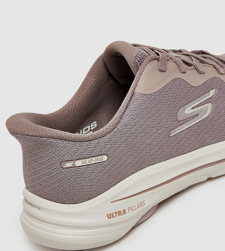 GO WALK 8 Lace-Up Shoes
