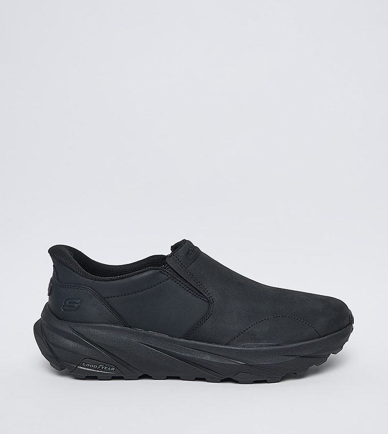 CONNER Round Toe Slip-On Shoes