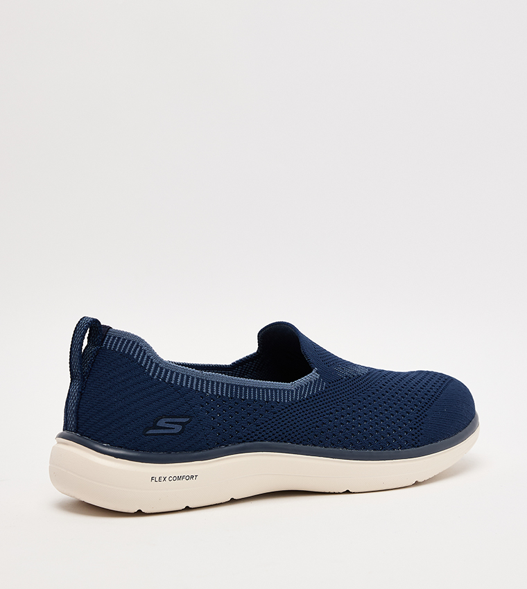 حذاء عملي ببطانة مرنة