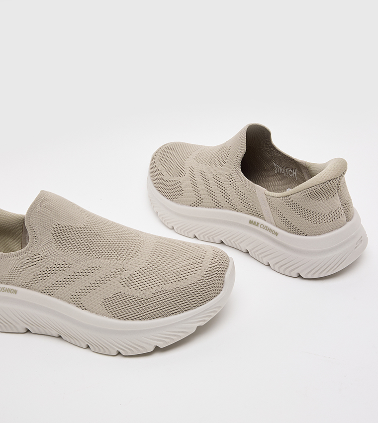 GO WALK MAX CUSHIONING HYPER BURST Shoes