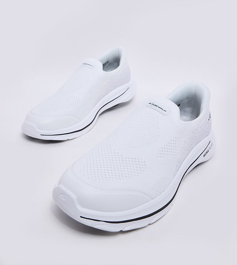 GO WALK 8 Slip-On Shoes
