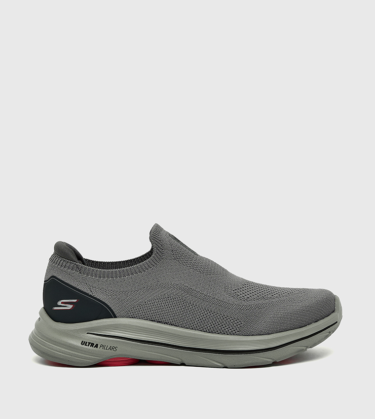 GO WALK 8 Slip-On Shoes