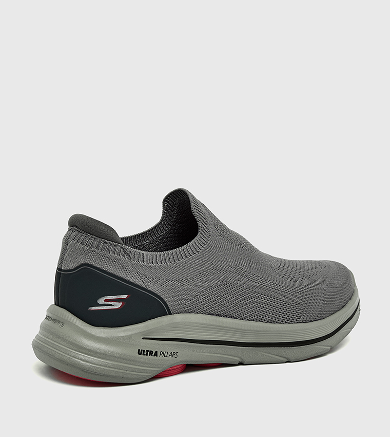 GO WALK 8 Slip-On Shoes
