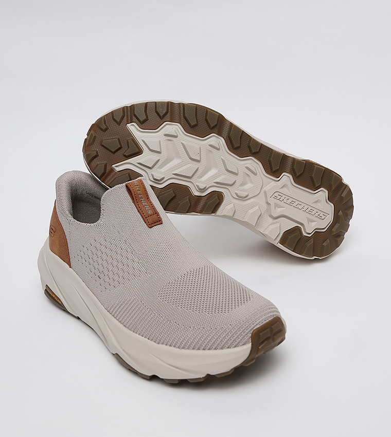 CONNER Round Toe Slip-On Shoes
