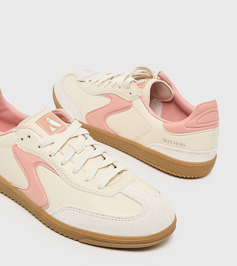 HOTSHOT Lace-Up Sneakers