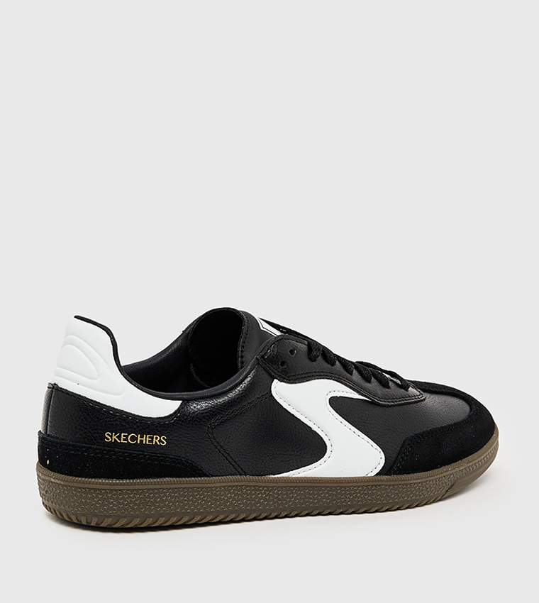 سنيكرز هوتشوت برباط 