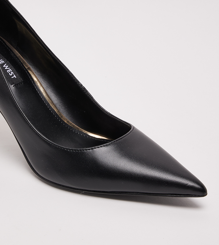 DEONNE3 Pointed Toe Pumps