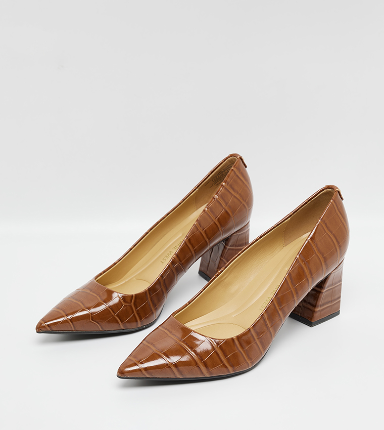 KALORE Croc Textured Pumps