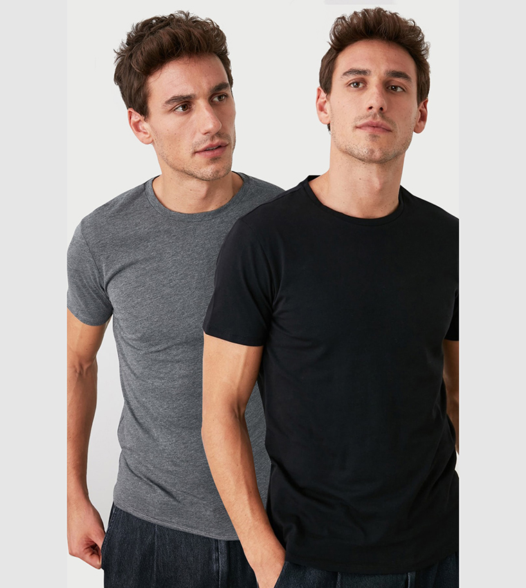 T shirt best sale basic slim fit