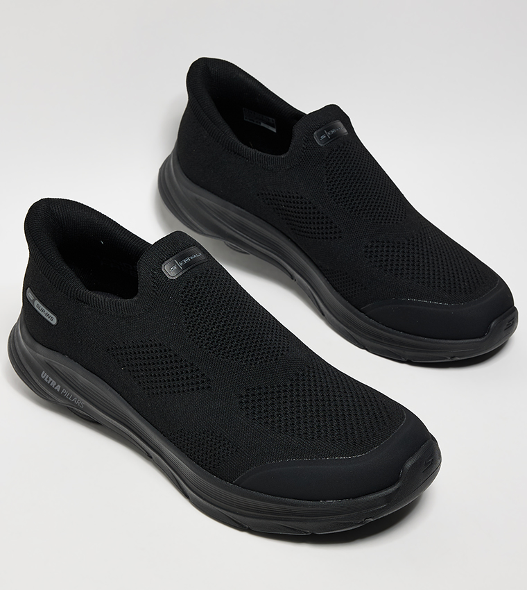 GO WALK 8 Slip-On Shoes