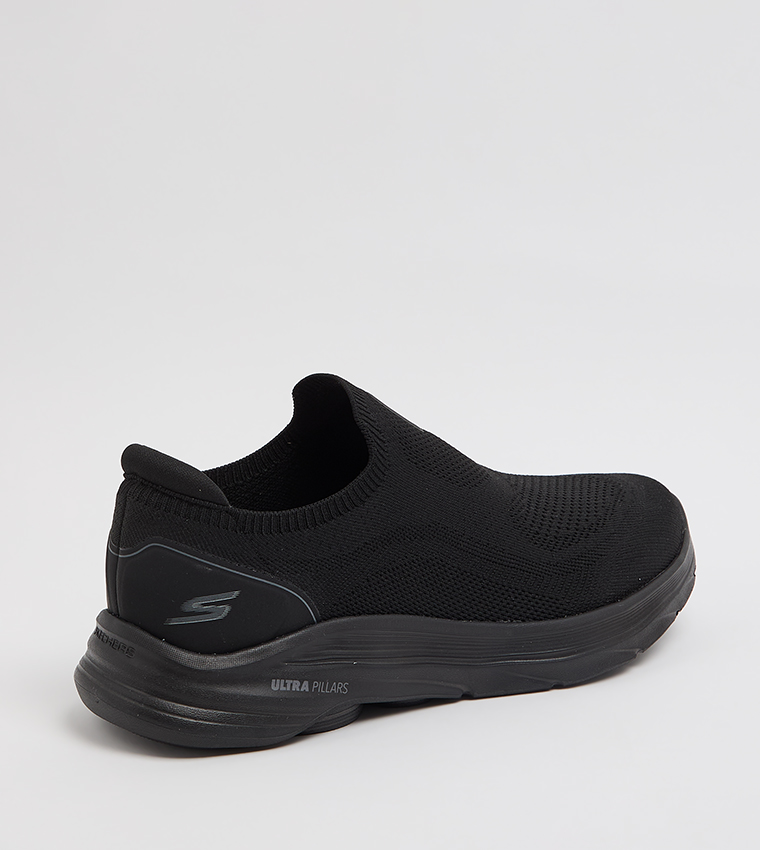 GO WALK 8 Slip-On Shoes