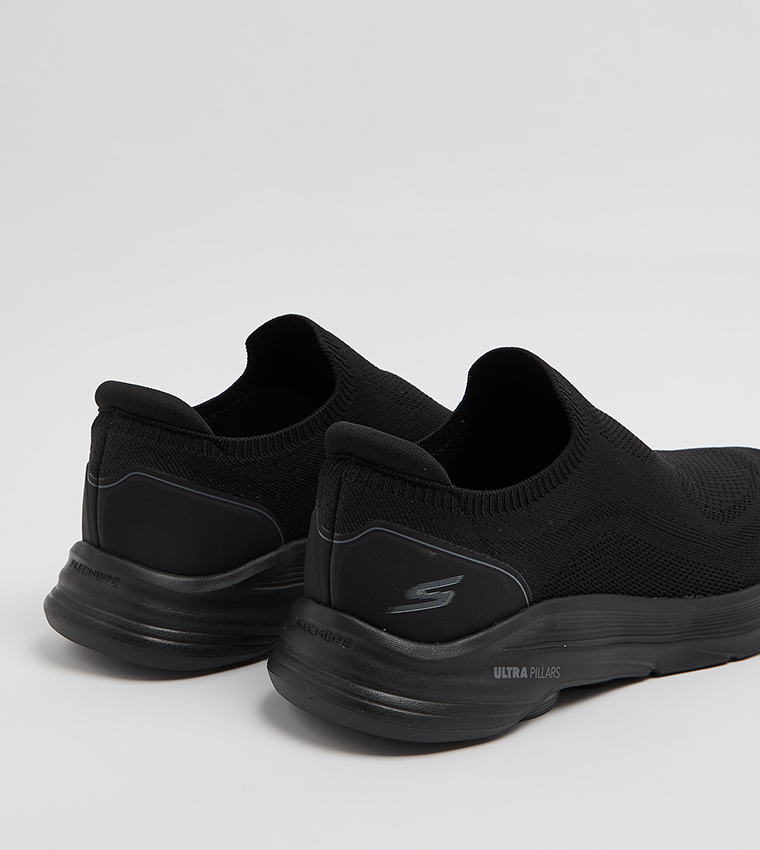 GO WALK 8 Slip-On Shoes