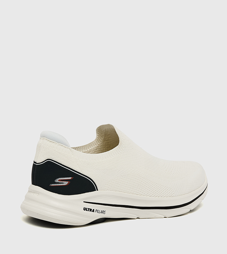 GO WALK 8 Slip-On Shoes