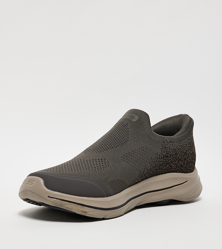GO WALK 8 Slip-On Shoes