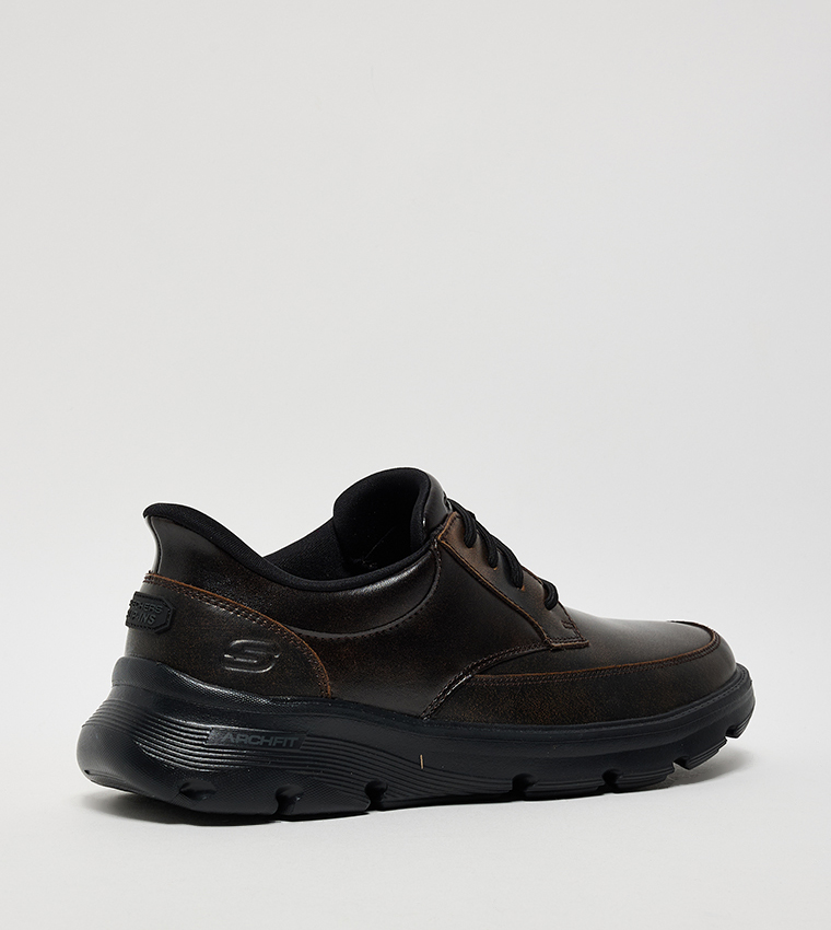 ARCH FIT GARZA Walking Shoes