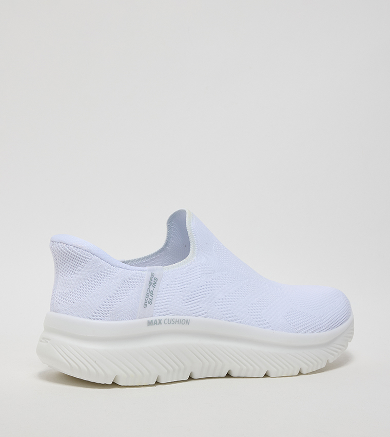 GO WALK MAX CUSHIONING HYPER BURST Shoes