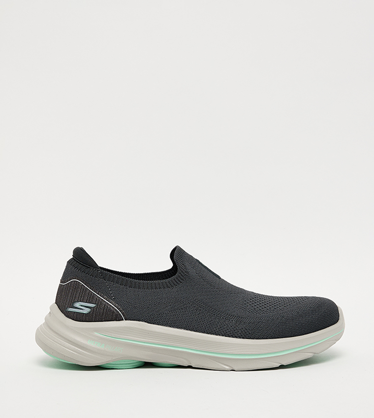 GO WALK 8 Slip-On Shoes