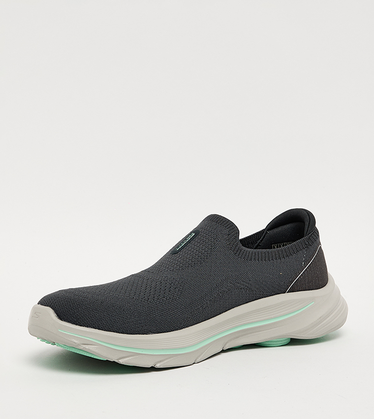 GO WALK 8 Slip-On Shoes