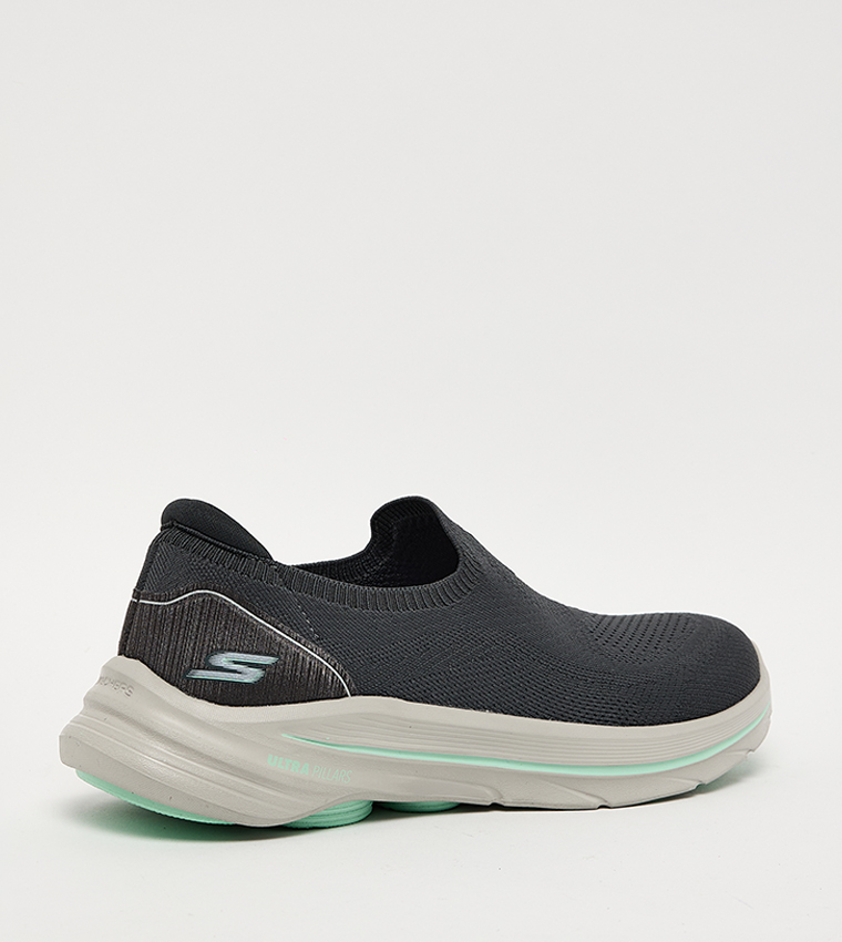 GO WALK 8 Slip-On Shoes
