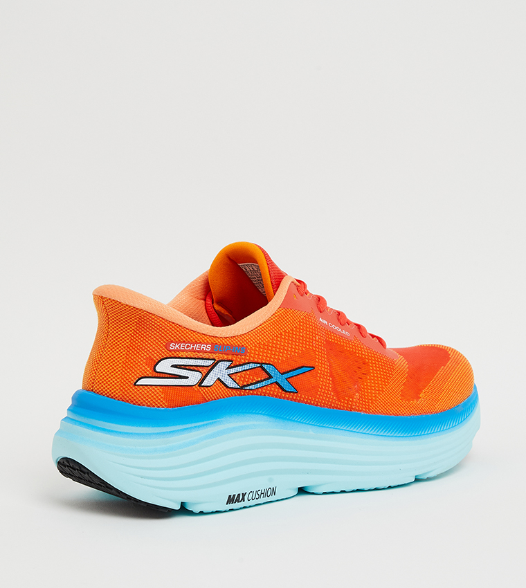 MAX CUSHIONING ENDEAVOUR Runner Sneakers