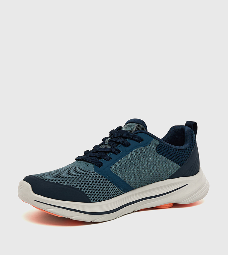 GO WALK 8 Running Shoes