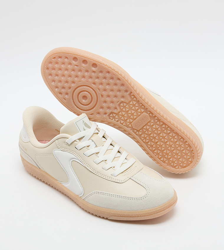 HOTSHOT Lace-Up Sneakers