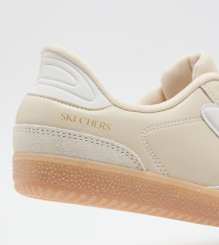 HOTSHOT Lace-Up Sneakers