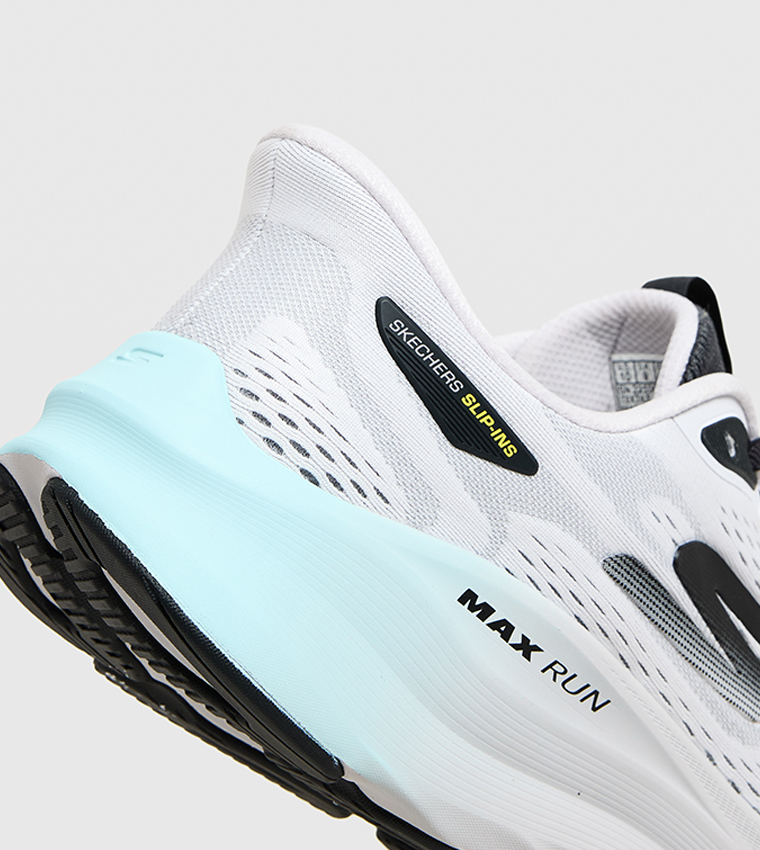 حذاء ماكس رن برباط بطبعة شعار