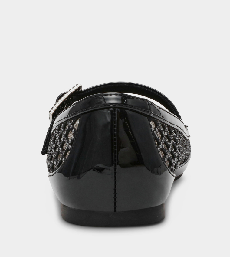 حذاء ماري جين