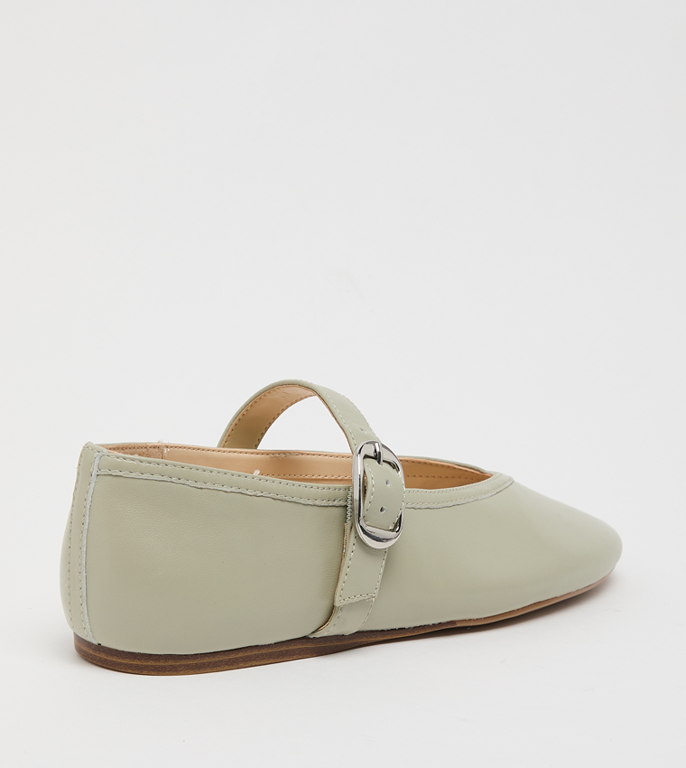 VANCEE Textured Mary Jane Shoes