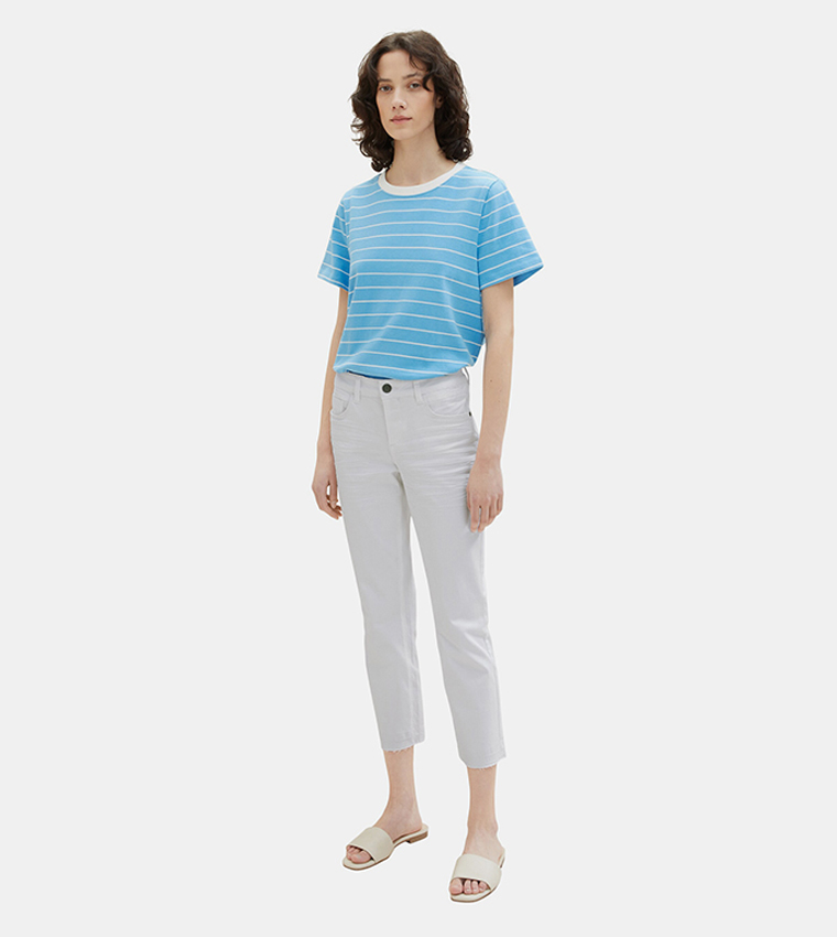 Solid Slim Fit Cropped Pants