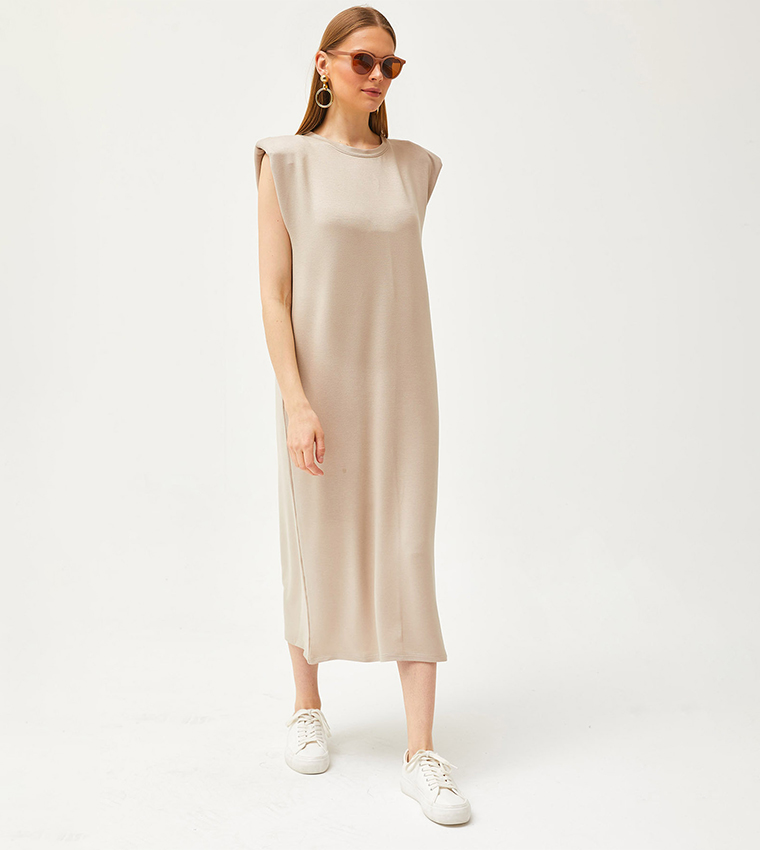 Buy Olalook Solid Crew Neck Midi Slit Dress In Beige | 6thstreet Oman