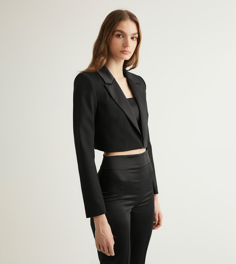 Buy Trendyol X Dilek Hanif Satin Crop Jacket In Black | 6thStreet Qatar