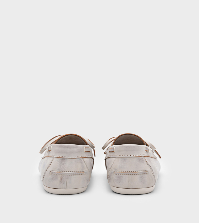 حذاء قارب جلد 