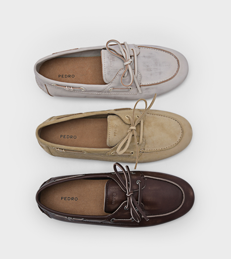 حذاء قارب جلد 