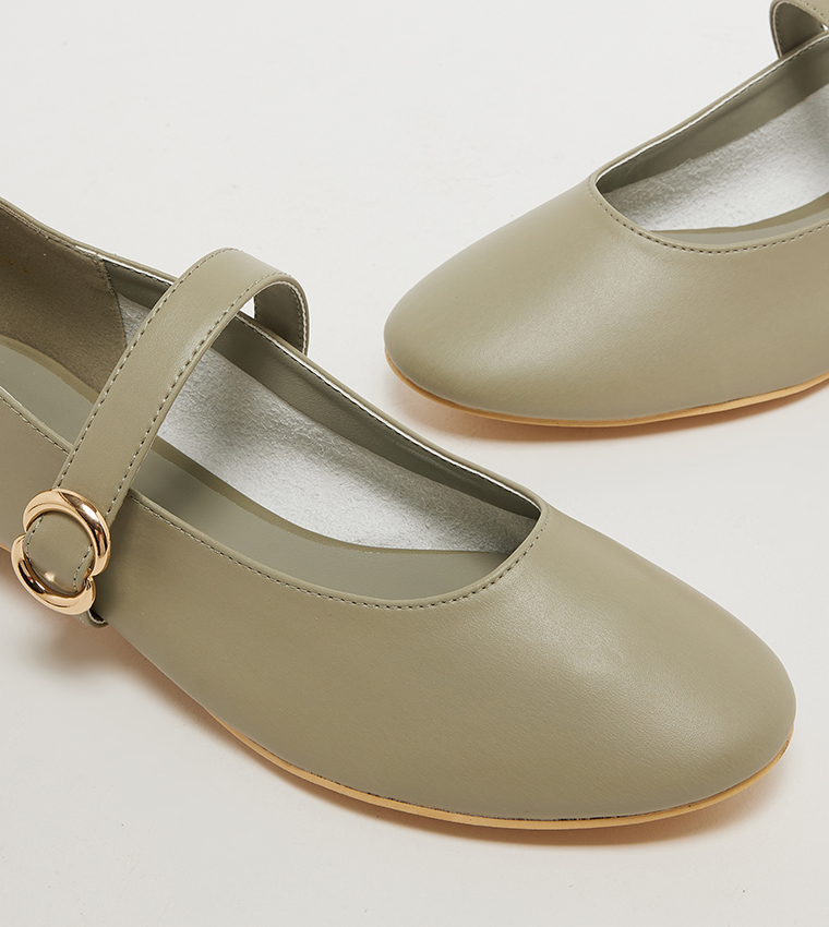Round Toe Mary Janes