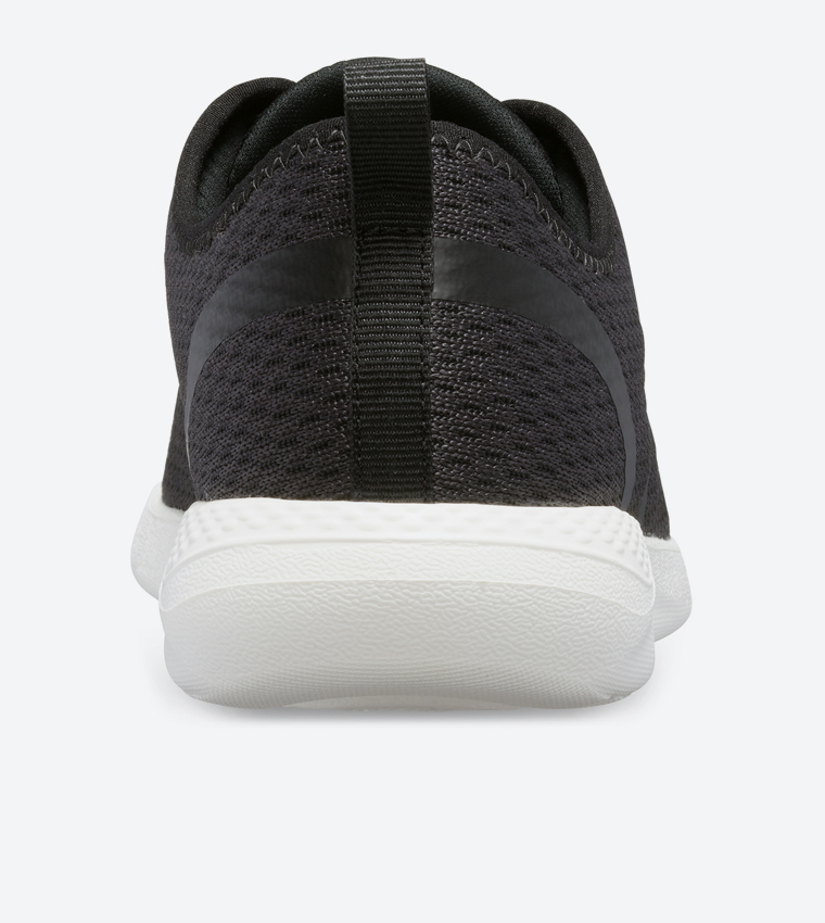 حذاء لايت رايد بلون أسود