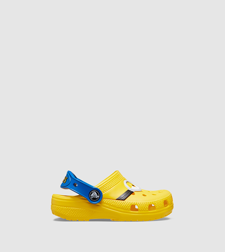 Minion clogs outlet