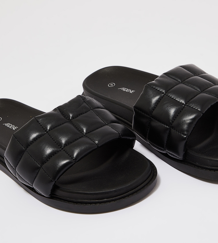 Buy Ardene Quilted Pool Slides In Black 6thStreet Saudi Arabia