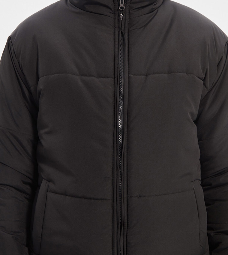 Buy Trendyol Puffer Stand Collar Zippered Coat In Black | 6thStreet ...