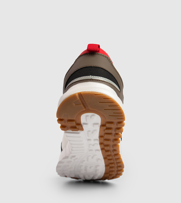 حذاء رياضي برباط بتفاصيل مونوغرام