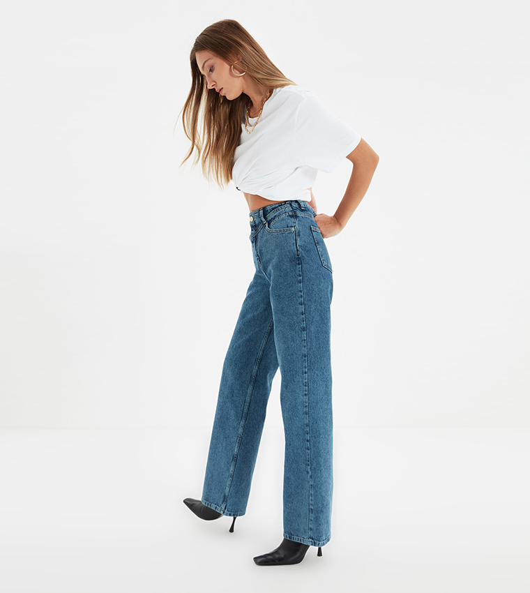 Boyfriend wide leg jeans top