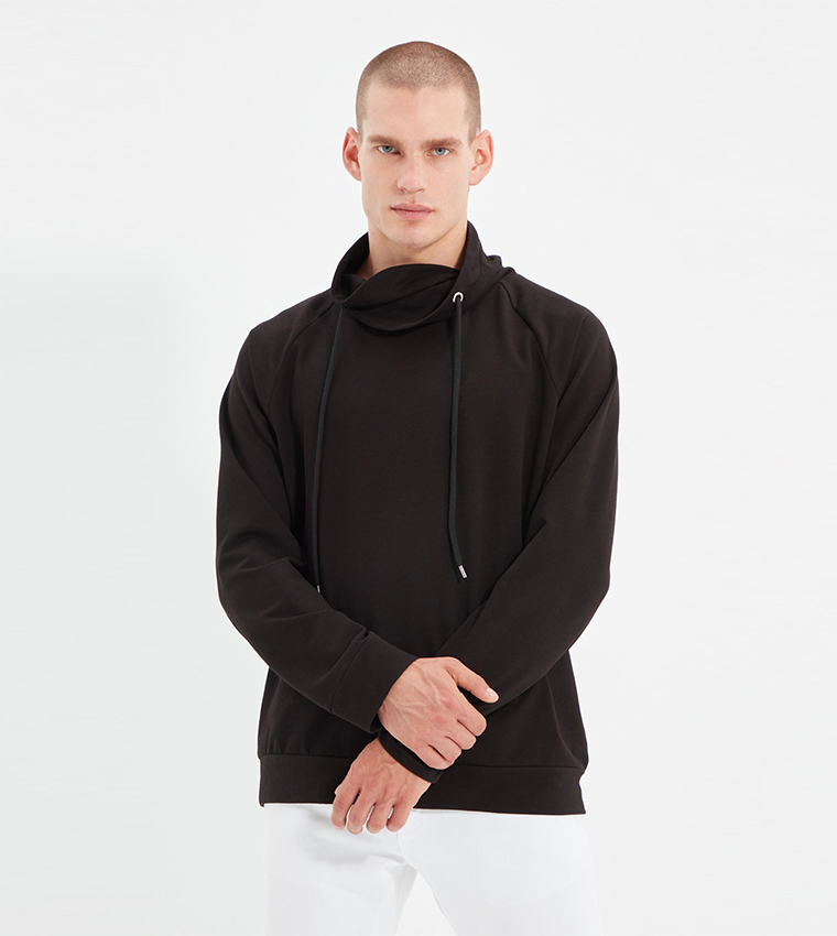 Basic black sweatshirt online