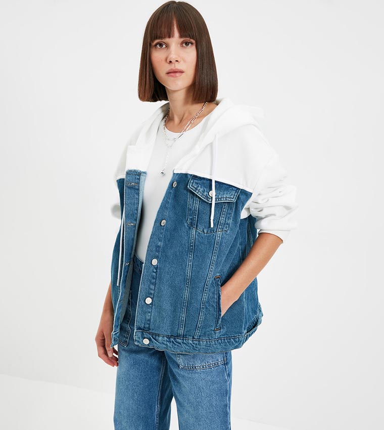 Buy Trendyol Colorblocked Hooded Denim Jacket In Blue | 6thStreet UAE