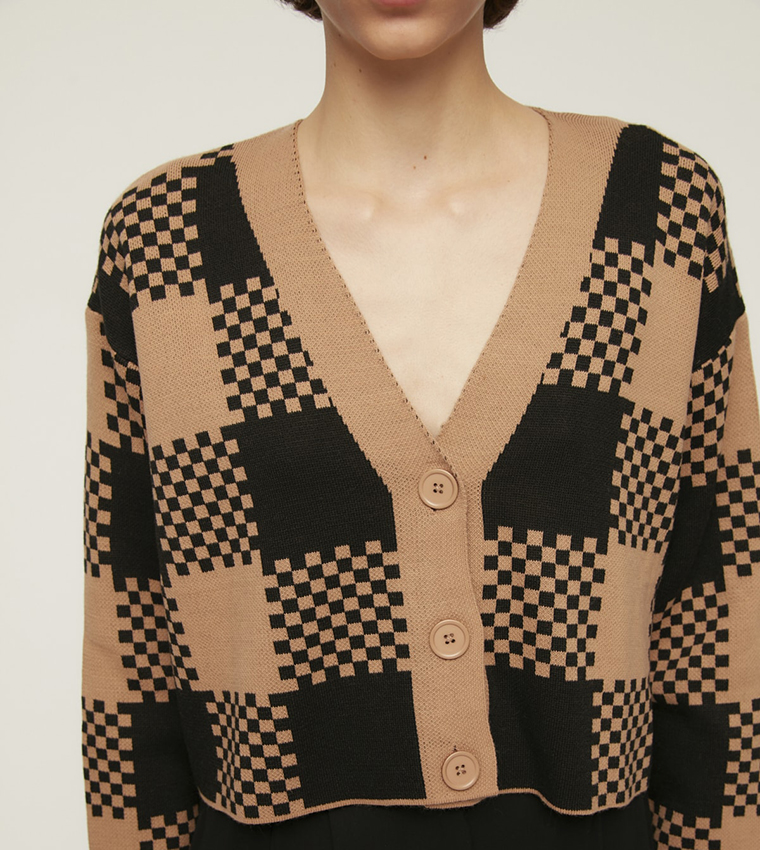 Buy Trendyol Checkered Oversized Cropped Cardigan In Brown | 6thStreet ...