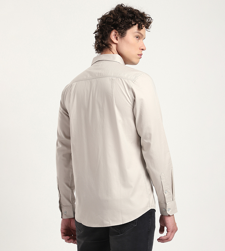 قميص كم طويل