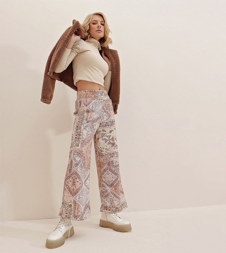 Buy Trend Alaçatı Stili Patterned Elastic Waist Wide Leg Pants In Beige ...